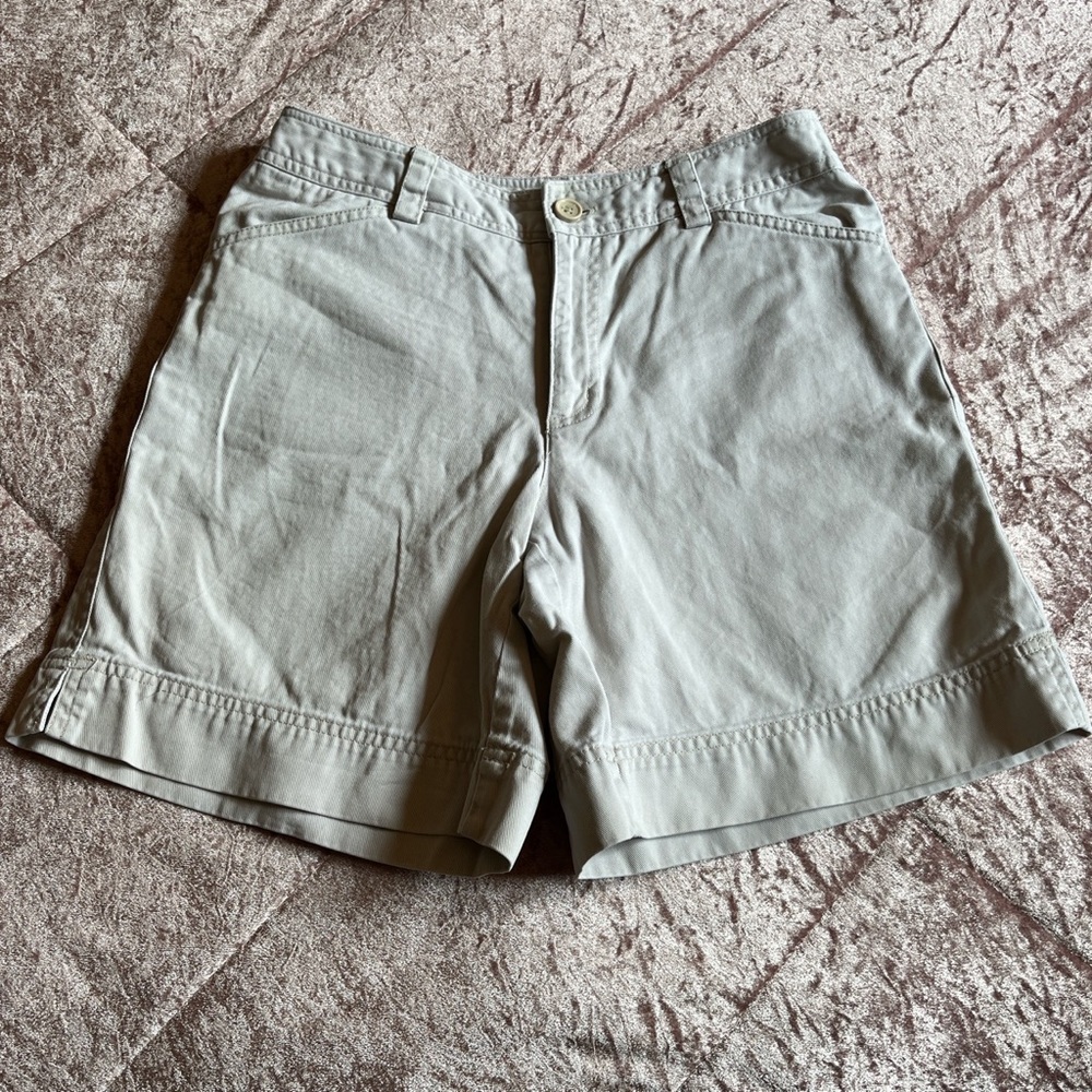 Rafaella Mid Rise White Shorts Size 4